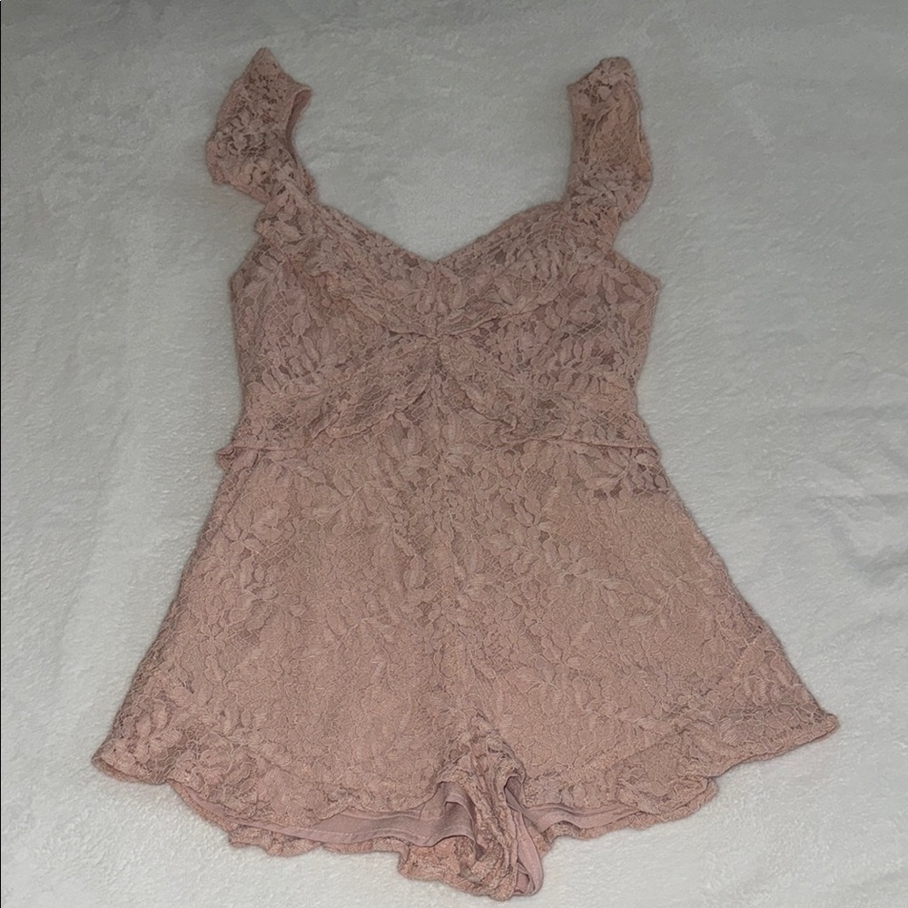 BCBGENERATION baby pink lace ruffle romper size 2